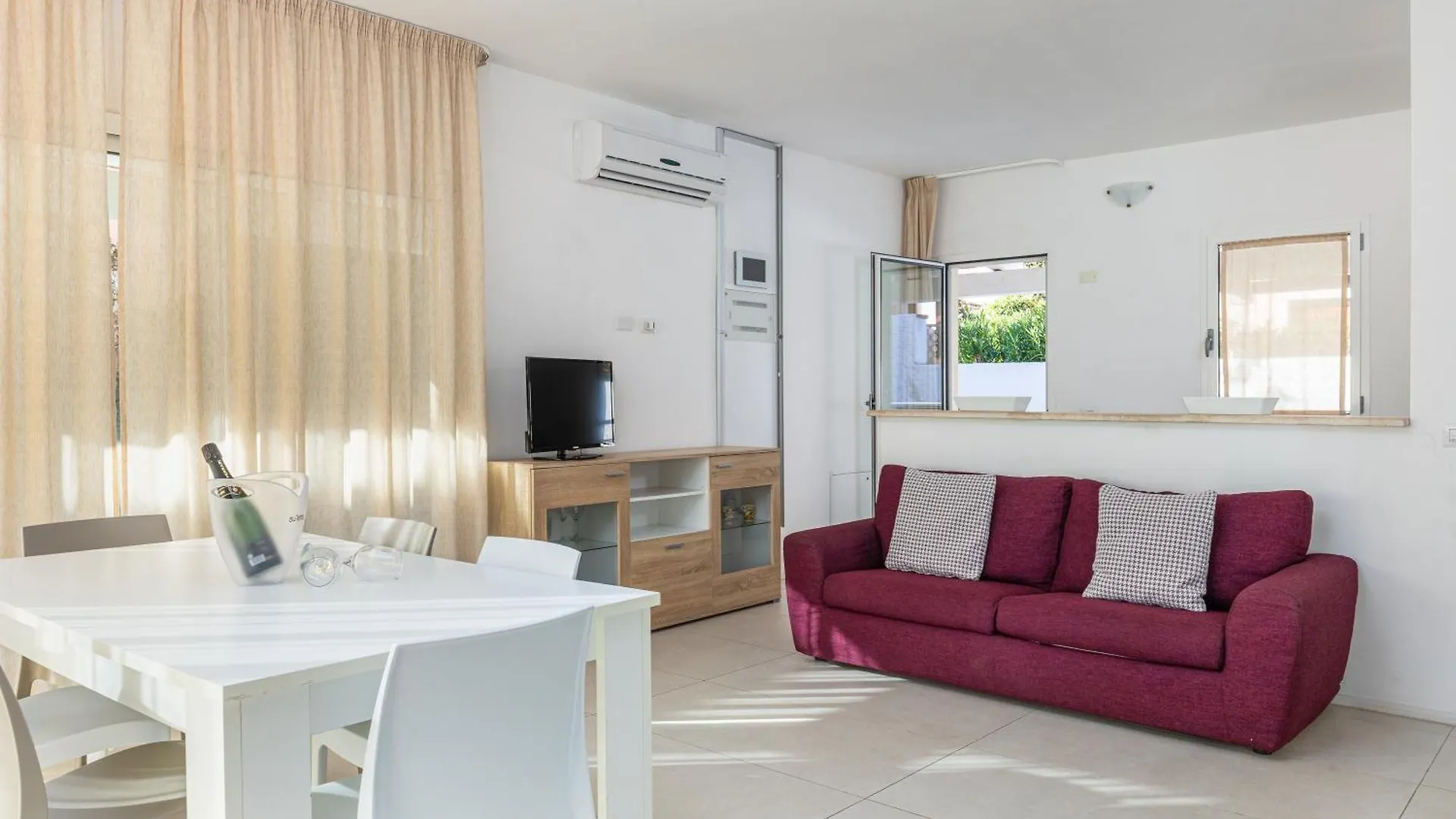 Villa Cormorani 1 Golfo Aranci 0*,  İtalya